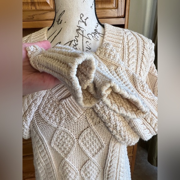 L.L. Bean Signature Vintage Cable Knit Cream 100% Cotton Fisherman’s Sweater - Picture 6 of 12